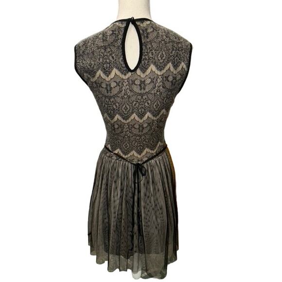 "Julienne W", Ballerina, Lace, Classy Goth, Black Fairy, Flutter,Dress, Size XS - Picture 4 of 8